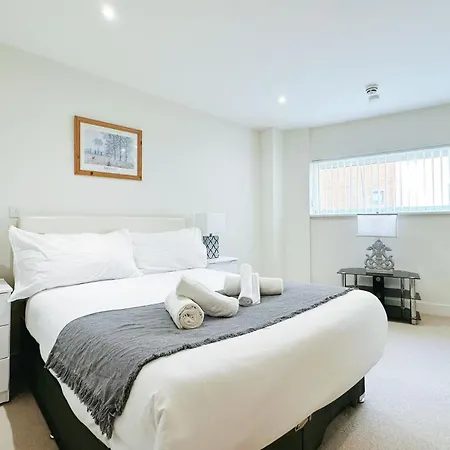 1 Bed With Perfect Snug Corner Apartment Swansea Exterior photo