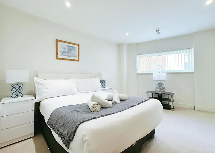 1 Bed With Perfect Snug Corner